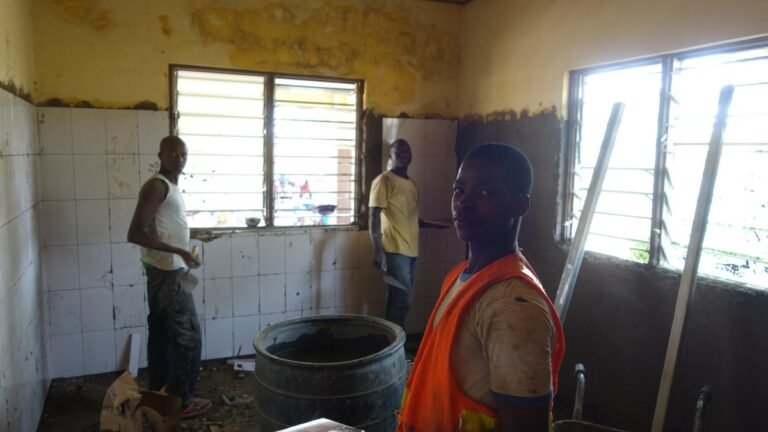 Tile Worker Jobs in Italy – High Salary – Apply for Latest Vacancies